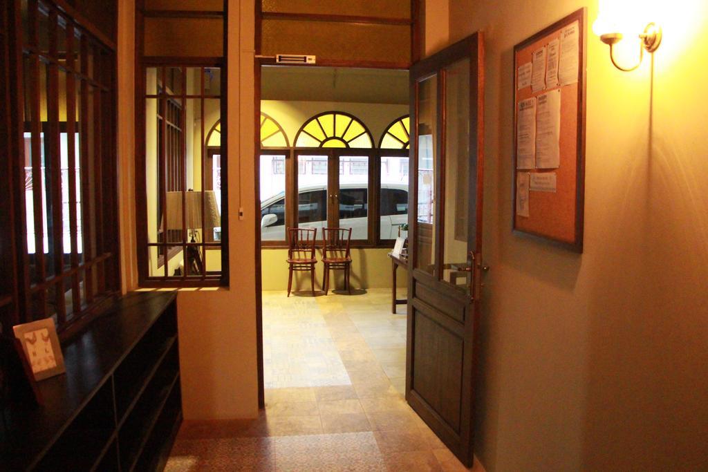 Niras Bankoc Hostel Бангкок Екстер'єр фото